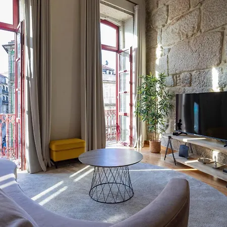 Apartment Mouzinho's Place By Lovelystay *