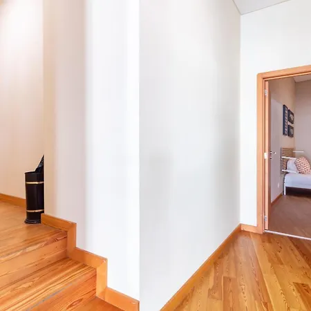 Mouzinho's Place By Lovelystay Oporto