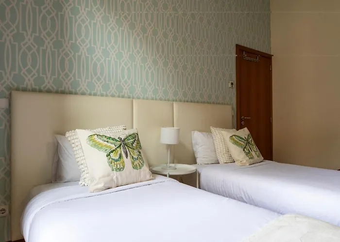 Mouzinho's Place By Lovelystay *