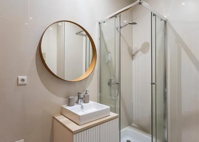 Mouzinho's Place By Lovelystay