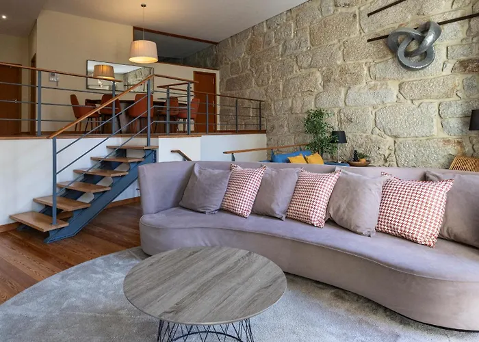 Mouzinho's Place By Lovelystay Apartment