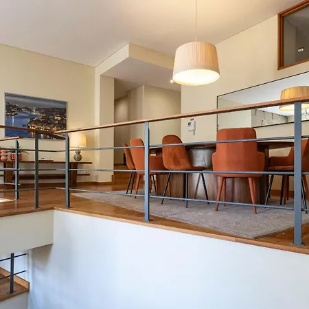 Mouzinho's Place By Lovelystay